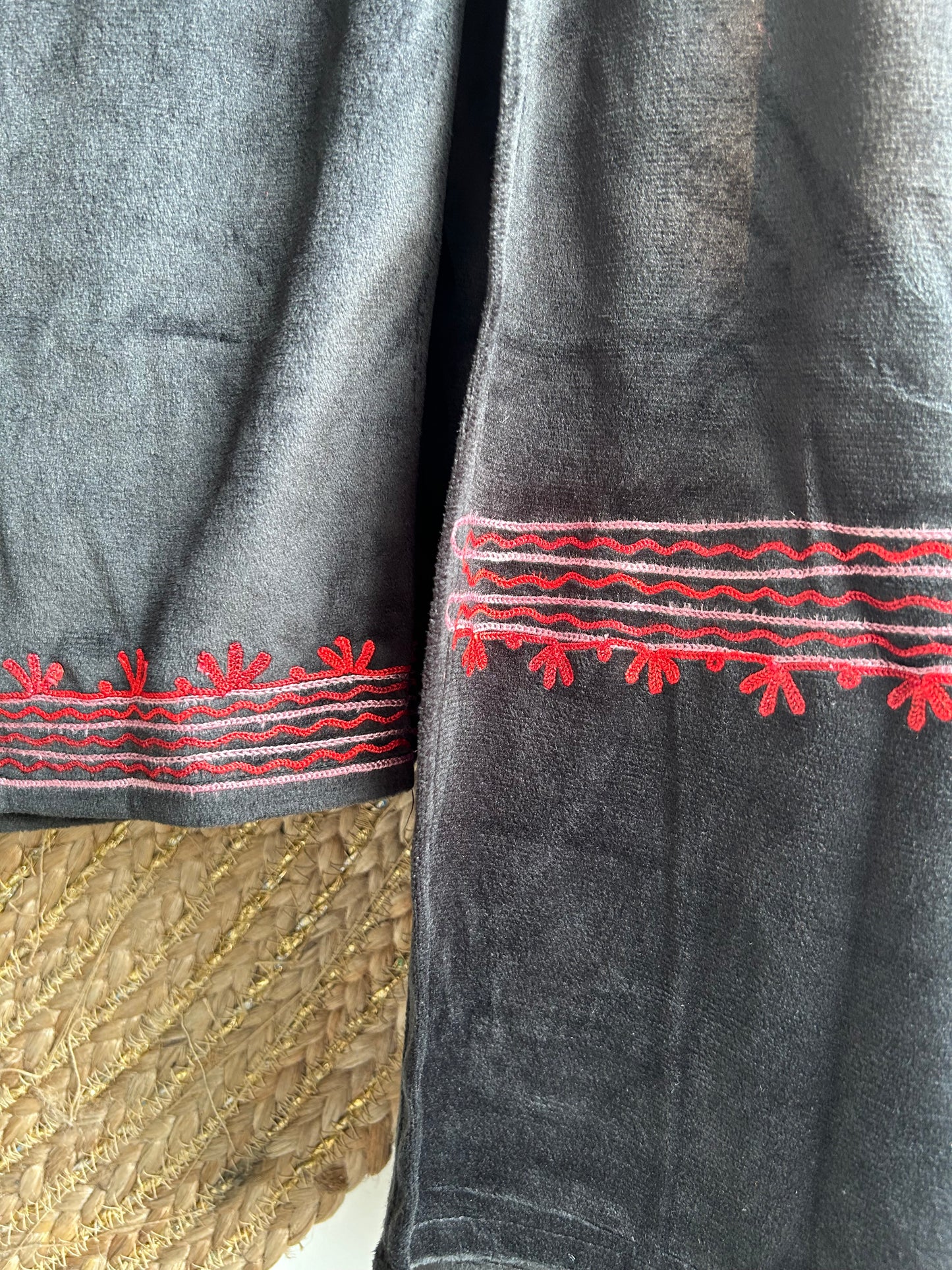 Kashmiri Black Multicolor Velvet Suit