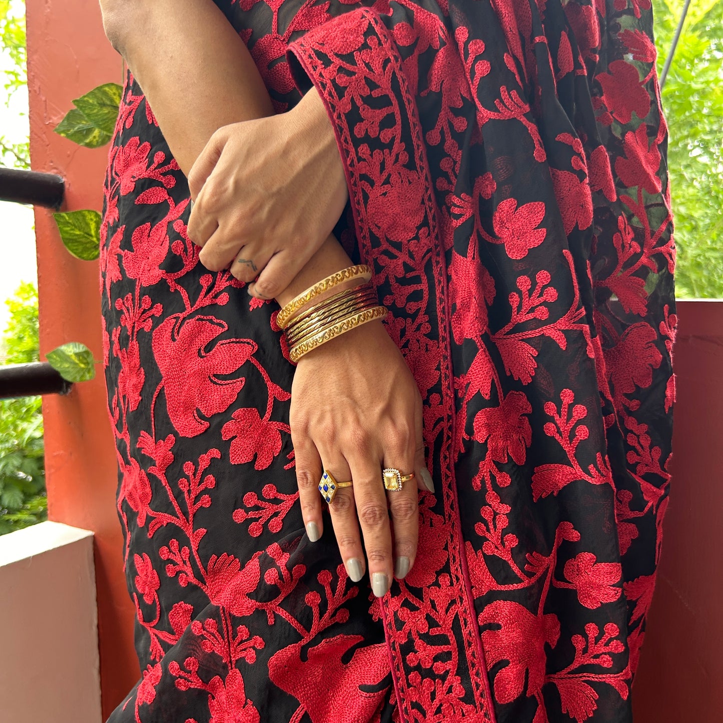 Kashmiri Black and Red Georgette Saree