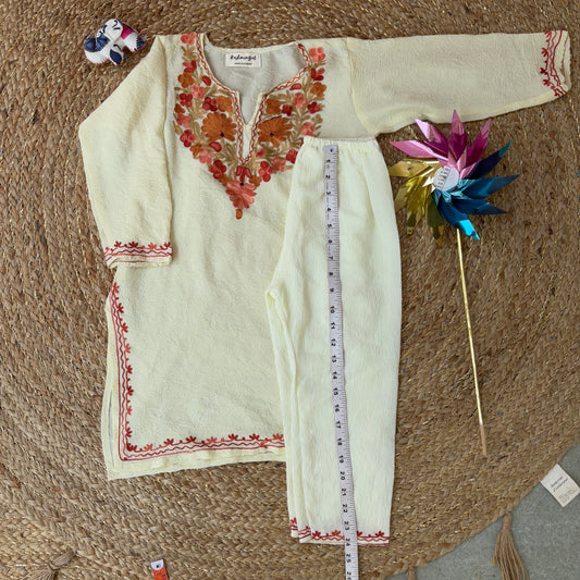 Off White Kashmiri Kids Kurti Set (4-6y)