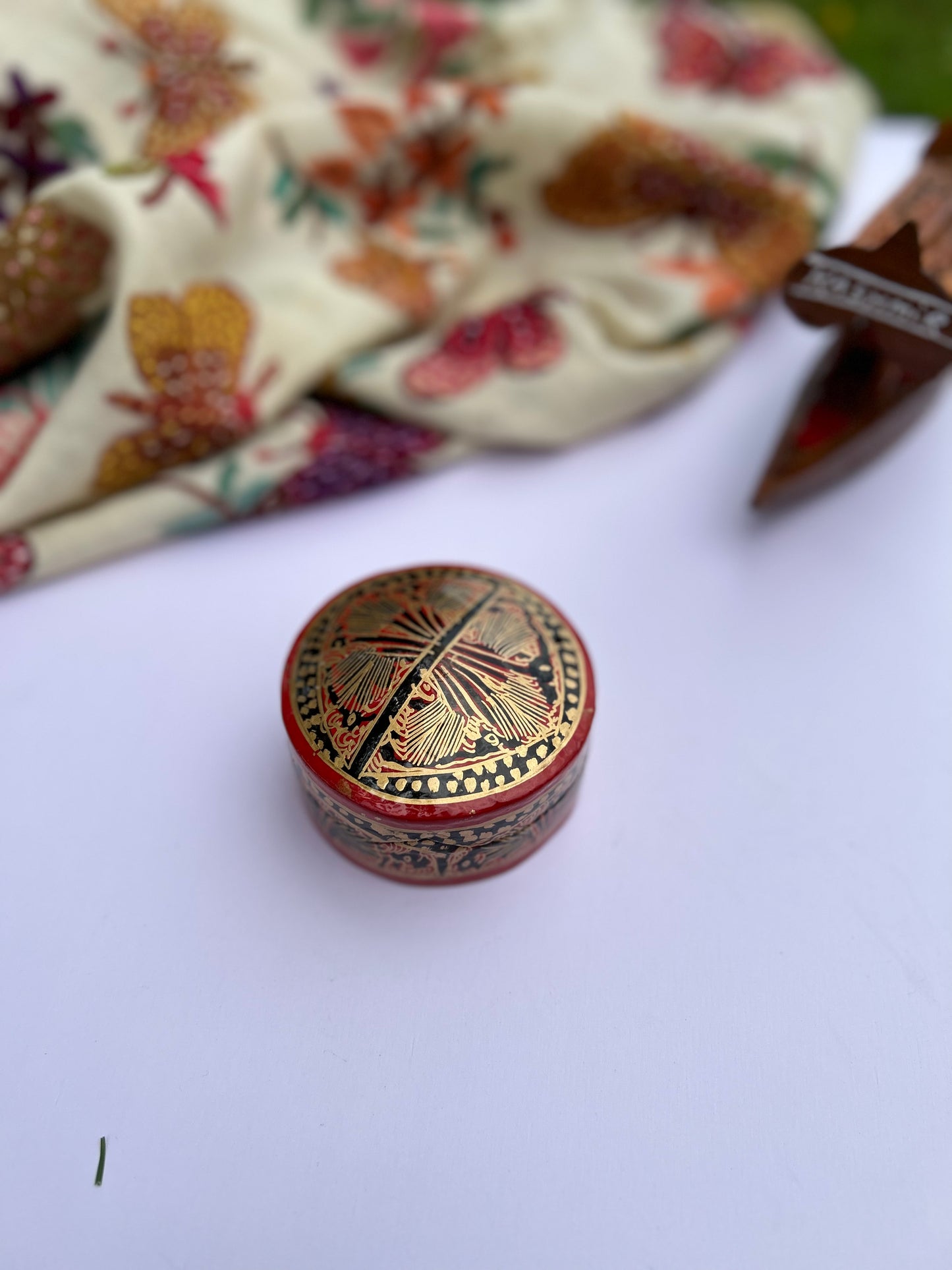 Mini Papier Mache Boxes Round