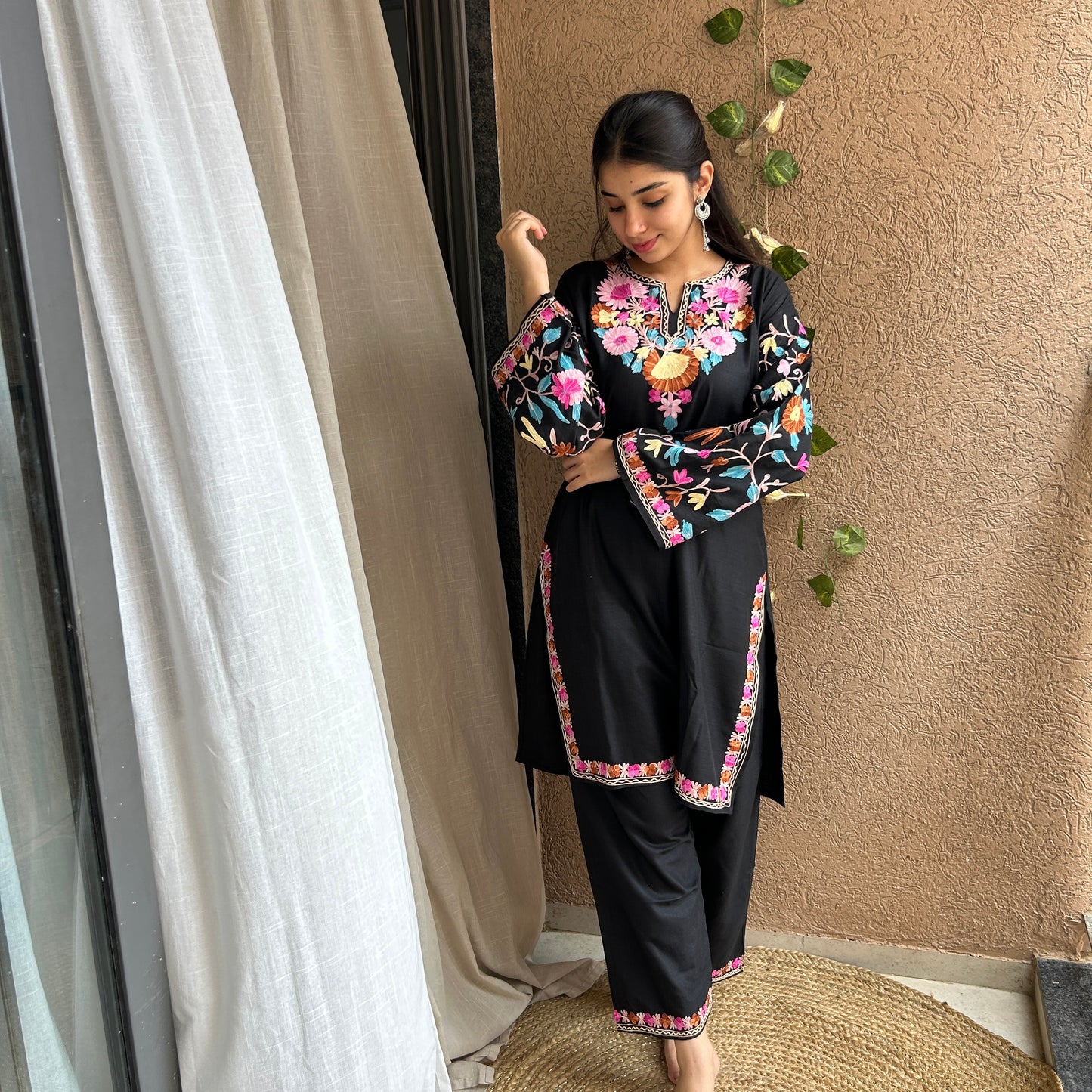 Black Mughal Kashmiri Kurti Set