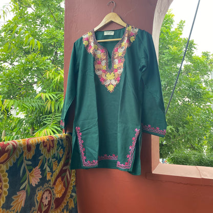 Green and Pink Short Kashmiri Kurti (Size 40)