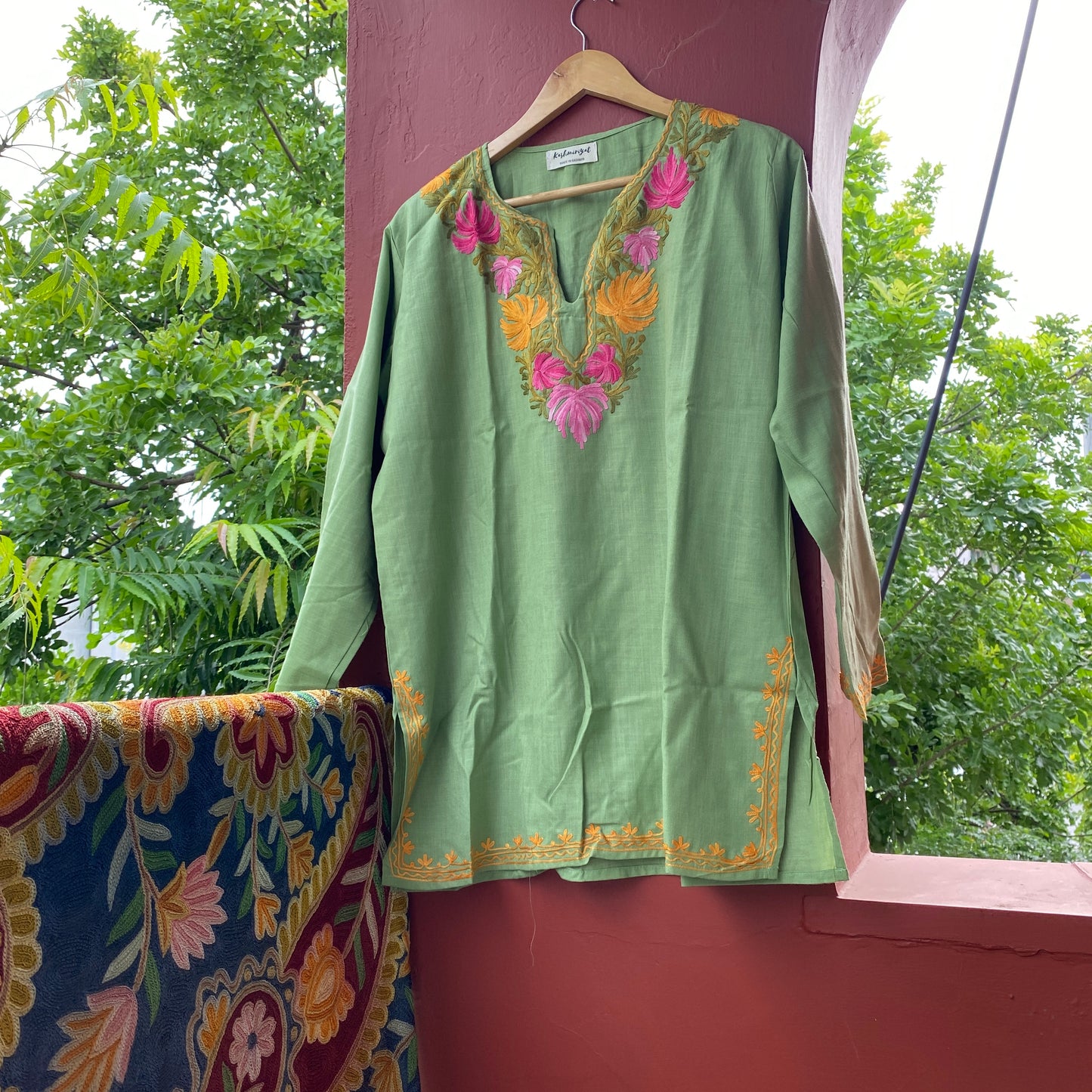 Floral Green Short Kashmiri Kurti (Size 44)