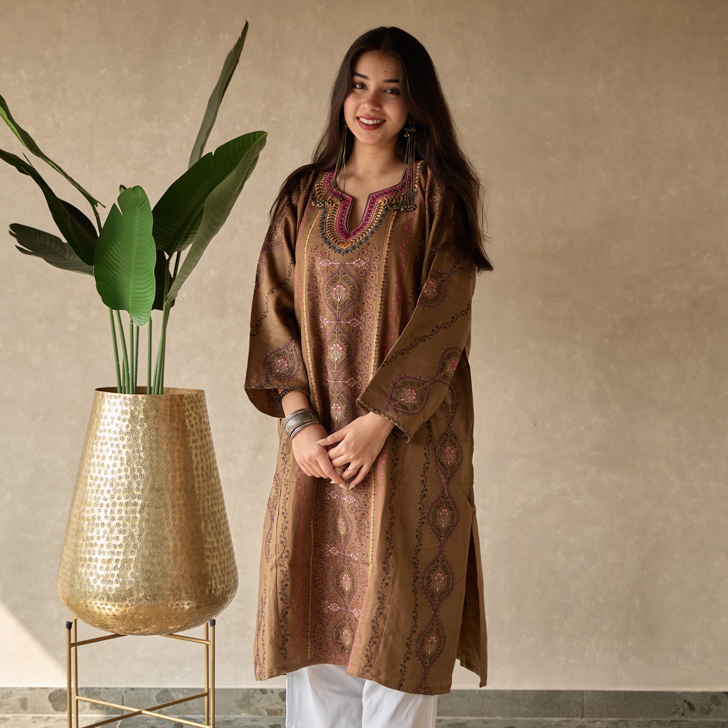 Brown Mughal Kashmiri Pheran