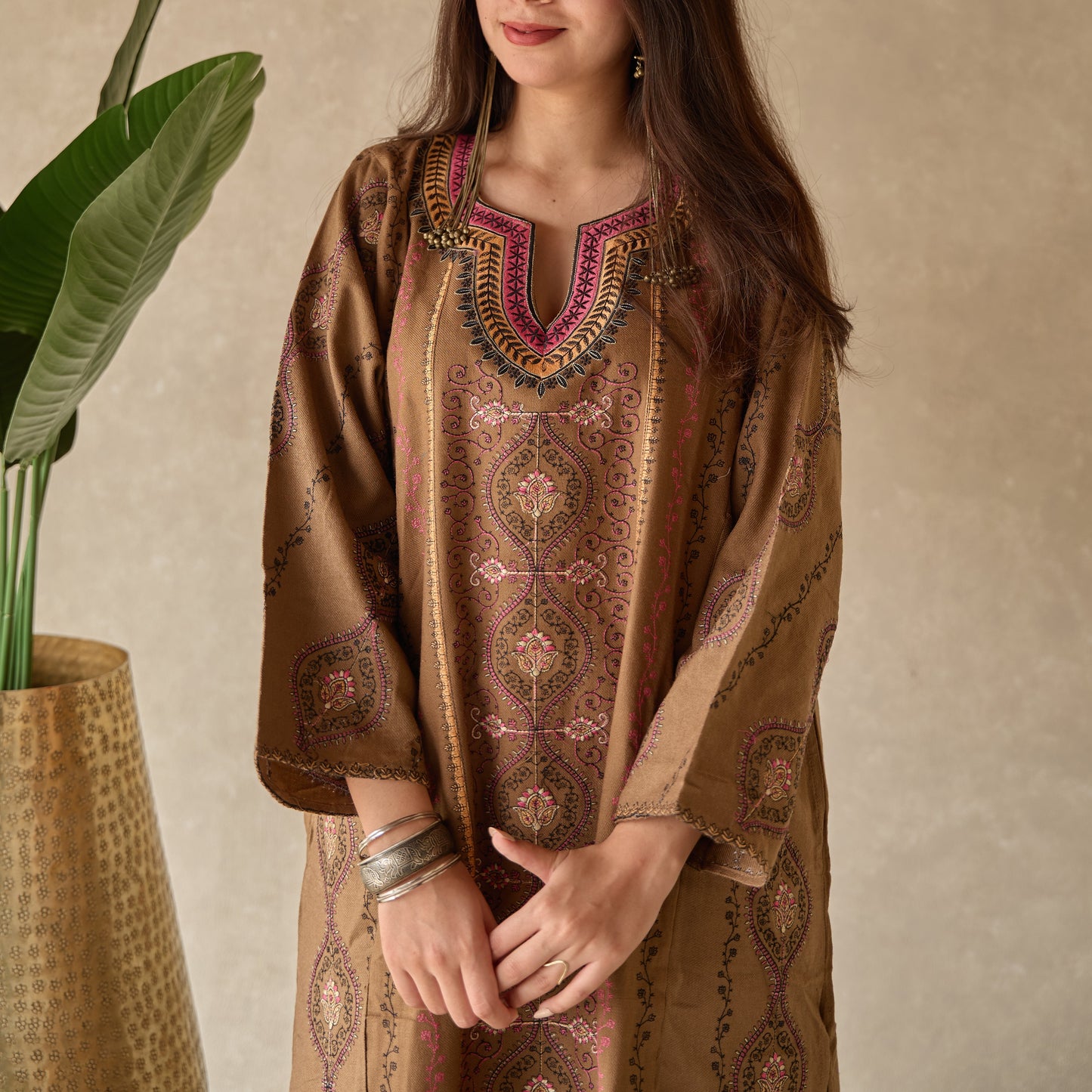 Brown Mughal Kashmiri Pheran