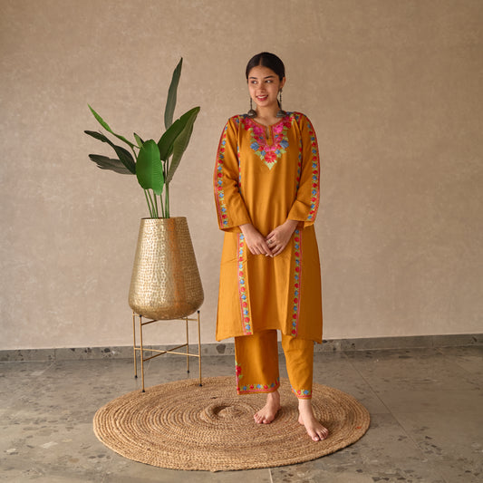 Mustard Floral Kashmiri Woollen Set
