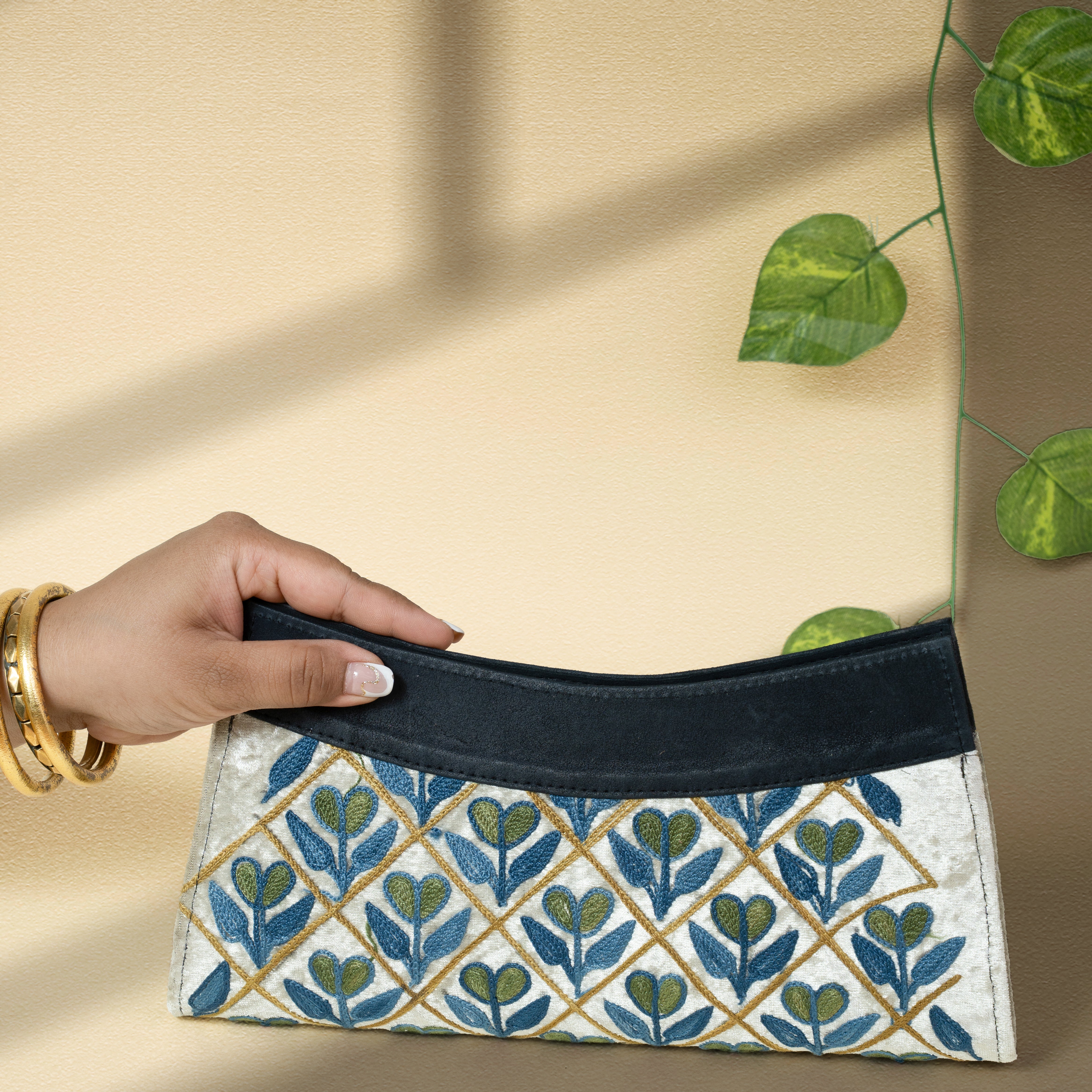Beidge Kashmiri Velvet Clutch